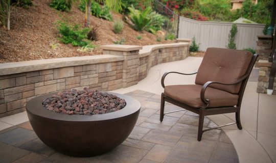 contemporary-fire-bowl-and-tandem-wall