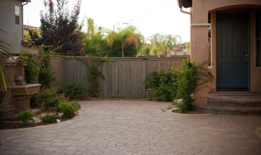 Custom Courtyard Hardscape Contractors 8