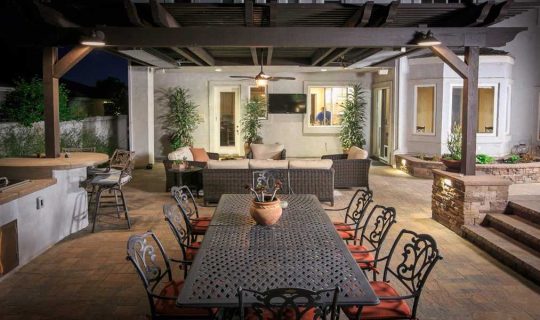 custom-outdoor-kitchen-contractor-4