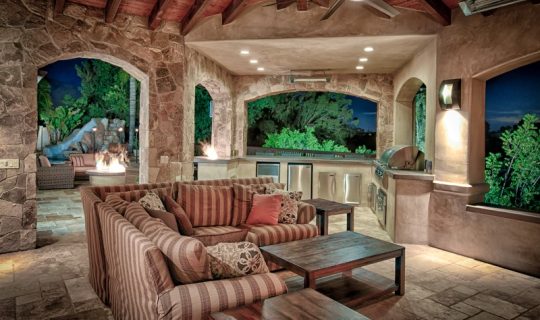 outdoor-cabana-living-space