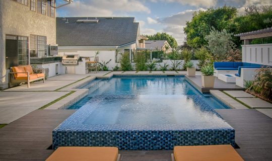 outdoor-living-spaces-2nd-photo-under-services