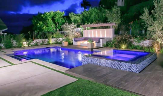 san-clemente-contemporary-pool-and-spa-design