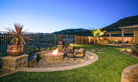 sunken-firepit-backyard